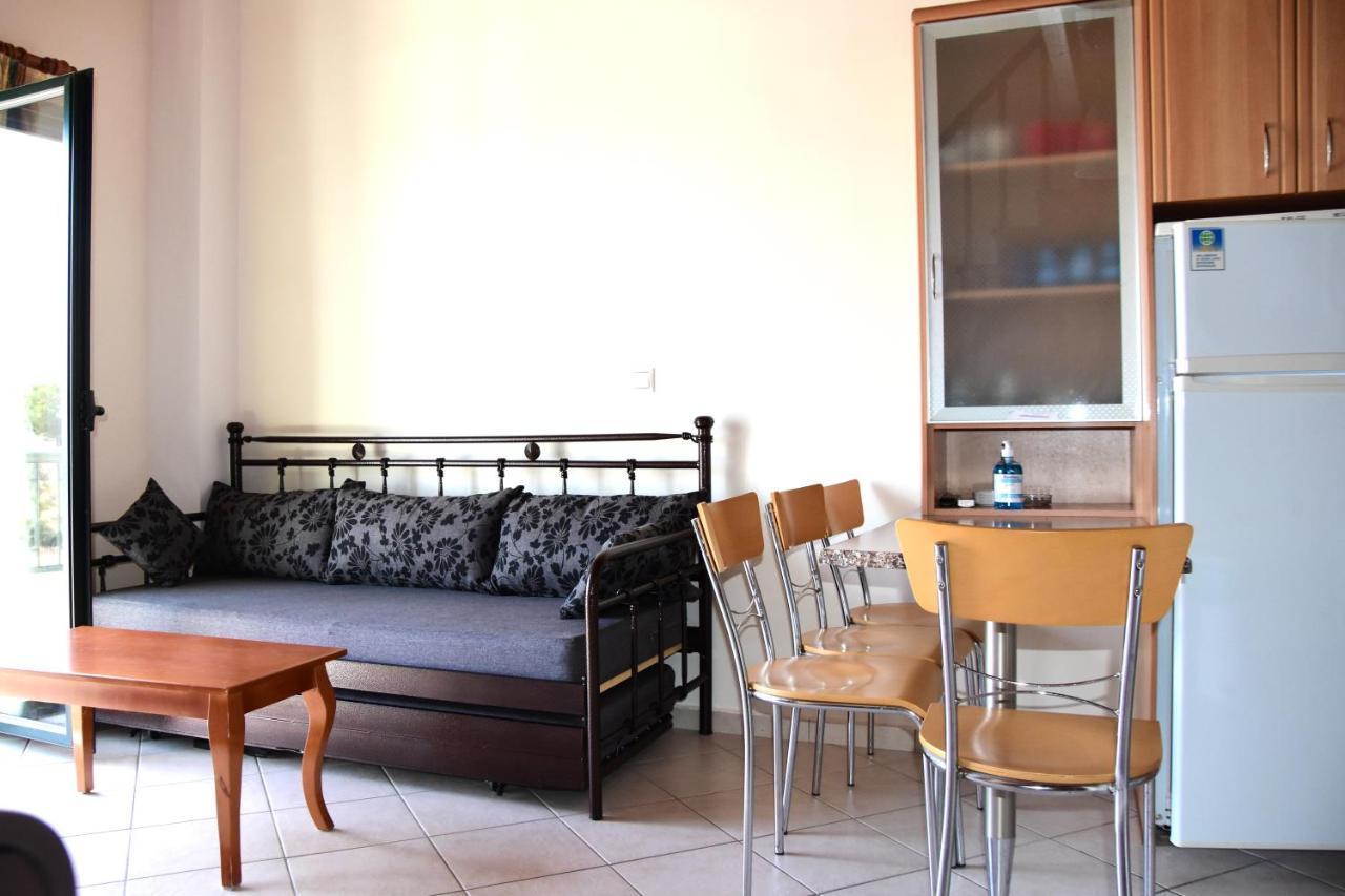 Irides Apartments Megalochori  Kültér fotó