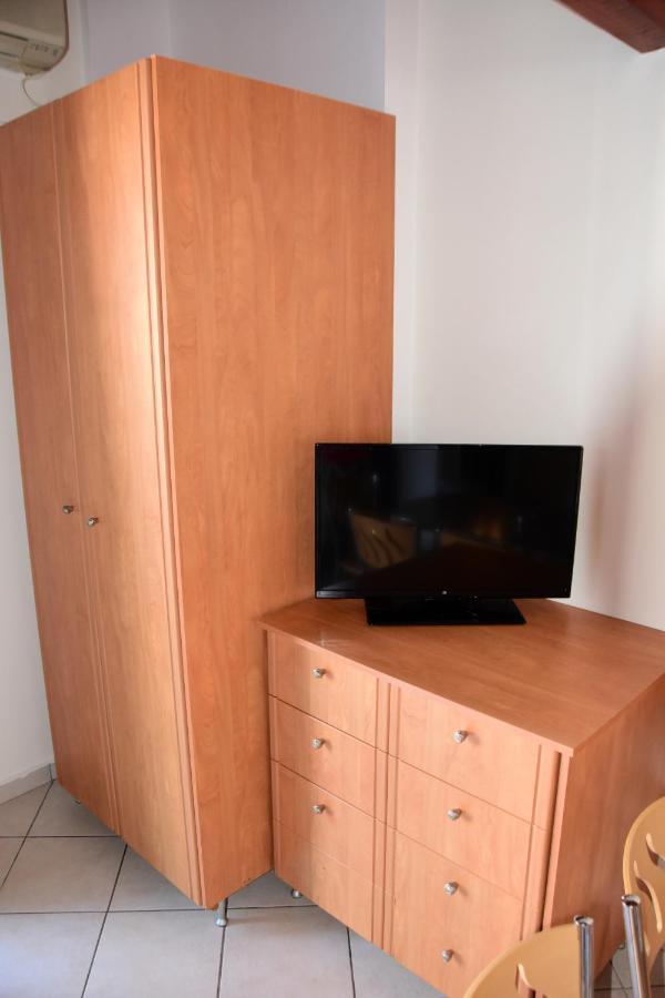 Irides Apartments Megalochori  Kültér fotó